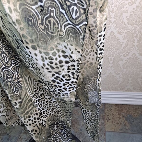 C Est 1946 Sheer Animal Print Kimono One Size Grn/Blk Tassels at the Bottom NWOT - Picture 5 of 13